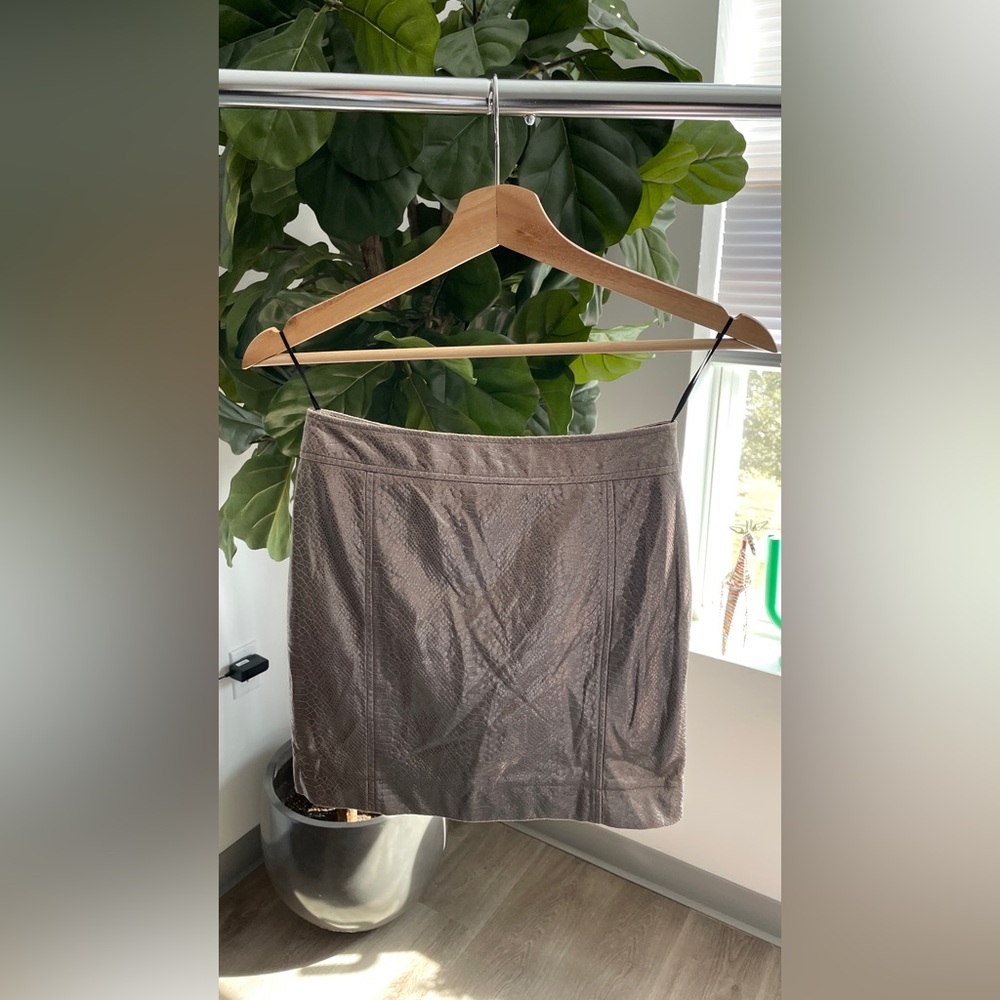 Moon Collection Elegant Brown Pencil Skirt